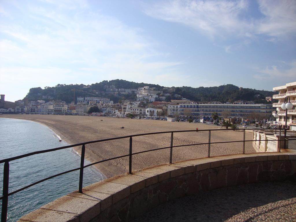 Apartaments Claudi Tossa de Mar Ngoại thất bức ảnh
