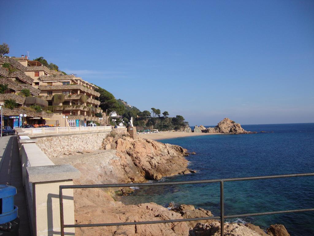 Apartaments Claudi Tossa de Mar Ngoại thất bức ảnh