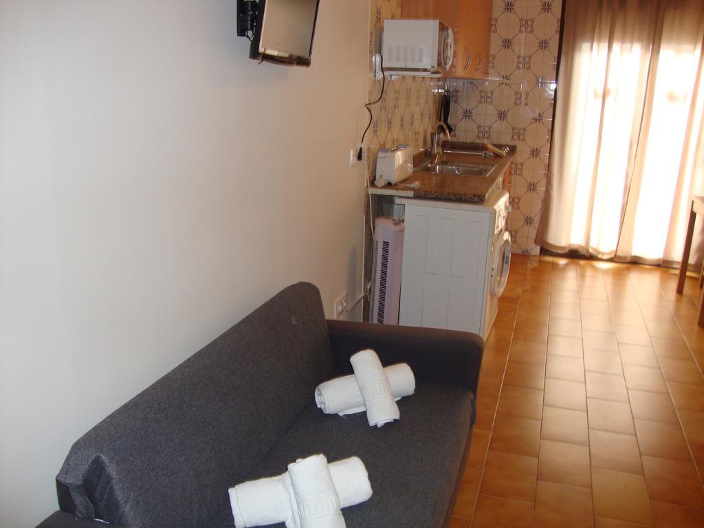 Apartaments Claudi Tossa de Mar Phòng bức ảnh