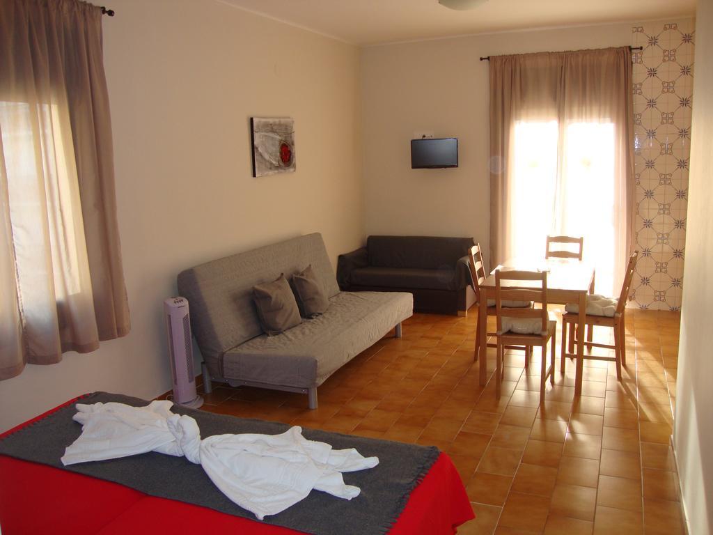 Apartaments Claudi Tossa de Mar Phòng bức ảnh
