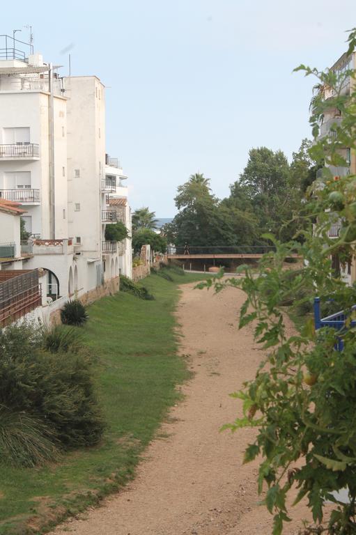 Apartaments Claudi Tossa de Mar Ngoại thất bức ảnh